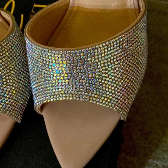 New never been worn. Olivia ferguson 7.5 - Picture 2 of 3